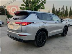 ميتسوبيشي اوتلاندر